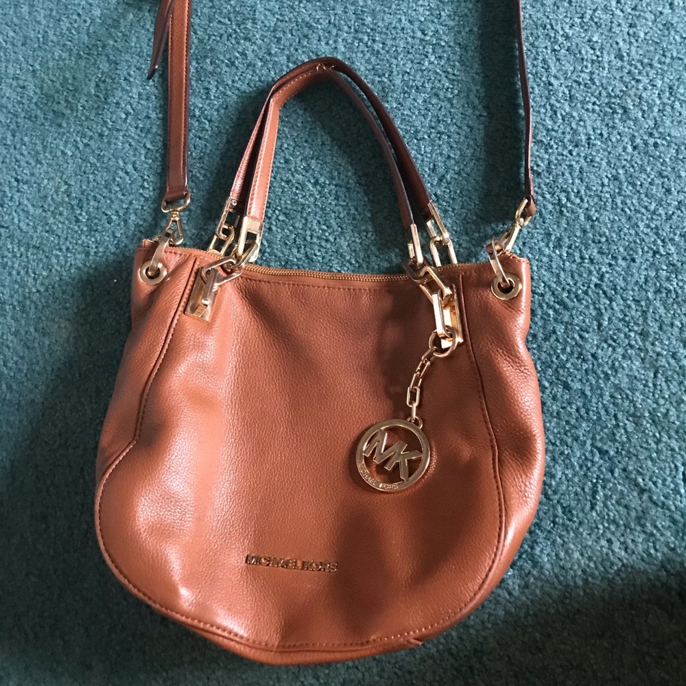 Michael Kors leather crossbody / tote